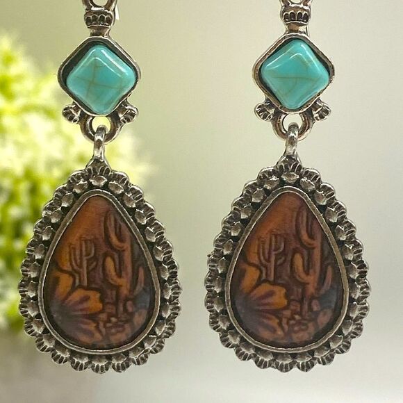 ✨🆕✨ BoHo Turquoise Decor Drop Earrings✨ Available in Brown, Lt Blue, Colorful✨ - Picture 4 of 11
